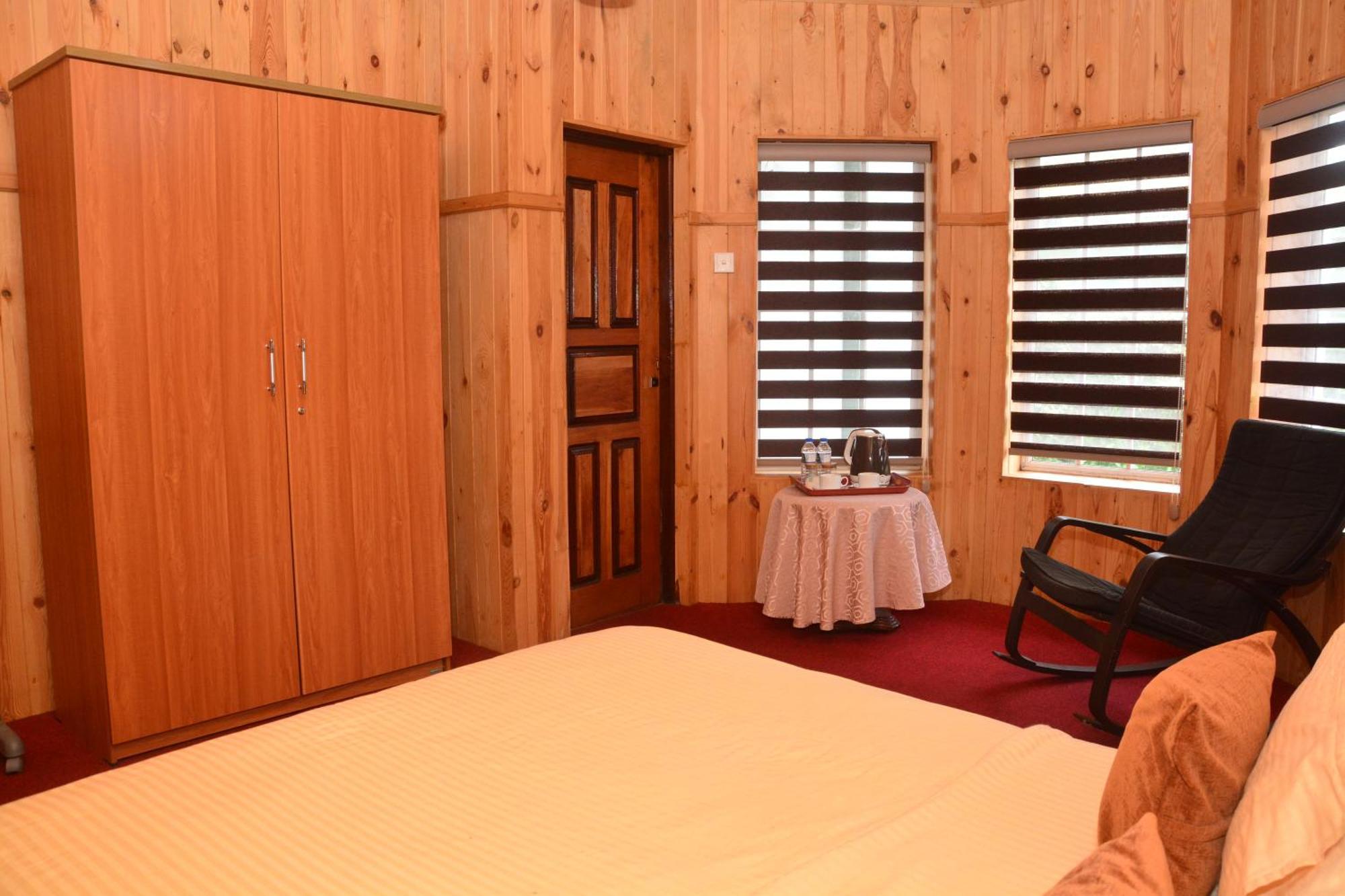 The Fern Inn Нувара-Элия Экстерьер фото